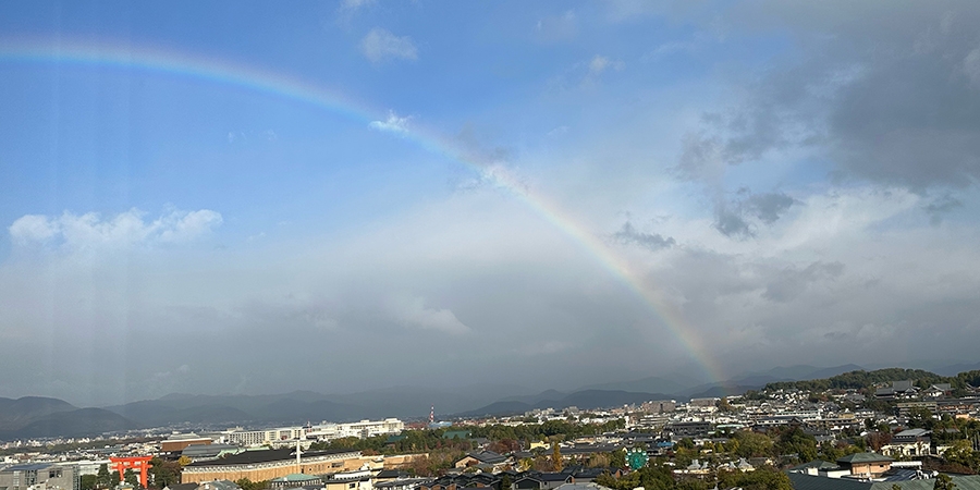 神宮にかかる虹